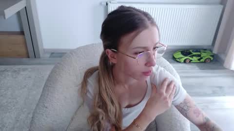 Snapshot of deidi_sweet chatting on February 2026 01:26:02 PM Di online show from February 2026 01:26:02 PM