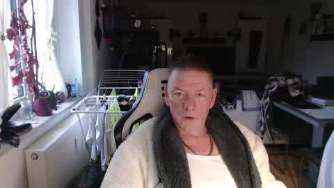 Snapshot of deinprinz2312 chatting on March 2026 05:33:02 AM deinprinz2312 online show from March 2026 05:33:02 AM