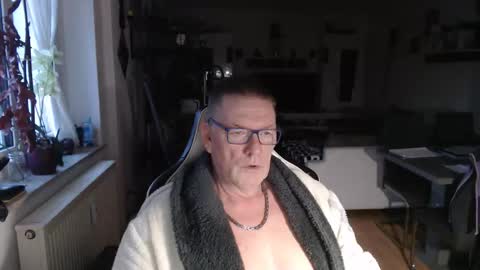 Snapshot of deinprinz2312 chatting on March 2026 05:11:02 AM deinprinz2312 online show from March 2026 05:11:02 AM