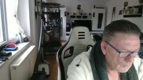 Snapshot of deinprinz2312 chatting on April 2026 05:32:01 AM deinprinz2312 online show from April 2026 05:32:01 AM
