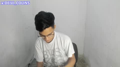 deivi_colins online show from October 2025 10:43:02 PM