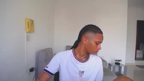 Snapshot of deivisxoxo chatting on February 2026 07:42:02 PM DEIVIS online show from February 2026 07:42:02 PM