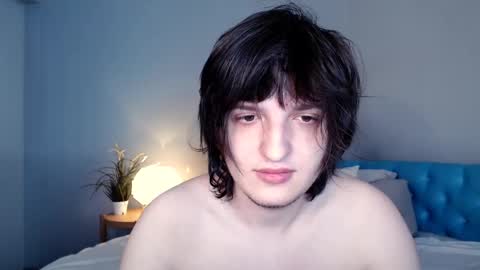 Snapshot of delalex chatting on May 2026 06:49:01 PM Alex online show from May 2026 06:49:01 PM