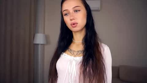 Snapshot of delanakimbral chatting on September 2025 07:52:02 AM Hello everyone Im Tessa Make yourself comfortable. Were going to have fun together online show from September 2025 07:52:02 AM