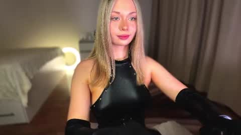 Snapshot of delanona chatting on June 2026 10:14:02 PM Dia online show from June 2026 10:14:02 PM