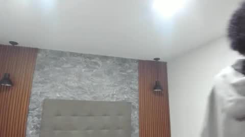 D E L A Y L  A online show from October 2025 11:11:01 AM