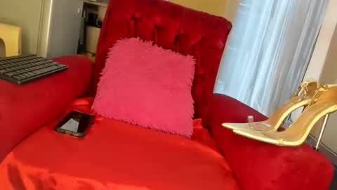 deli_la online show from February 2026 10:48:01 AM