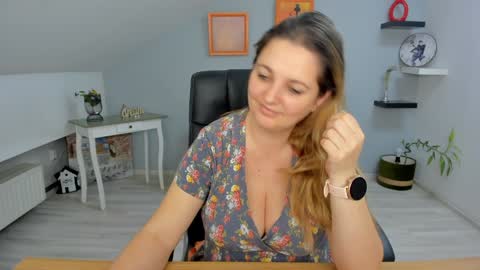 Snapshot of deliciouslolly chatting on February 2025 07:40:01 AM DeliciousLolly online show from February 2025 07:40:01 AM