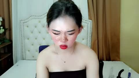 Snapshot of deliciously_sophie chatting on June 2026 02:23:02 AM Sophie online show from June 2026 02:23:02 AM