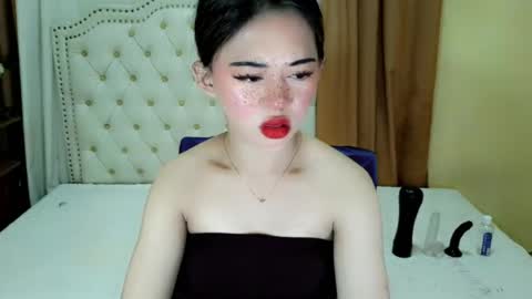 Snapshot of deliciously_sophie chatting on July 2026 02:05:01 AM Sophie online show from July 2026 02:05:01 AM