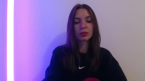 Aurora online show from September 2025 05:23:01 AM