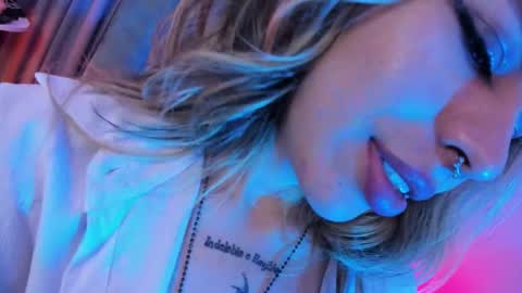 Snapshot of delilah_fix chatting on February 2026 10:17:02 PM della online show from February 2026 10:17:02 PM