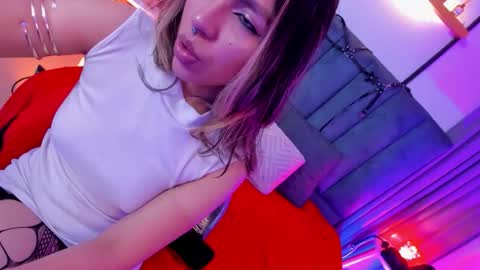 Snapshot of delilah_fix chatting on March 2026 09:40:01 PM della online show from March 2026 09:40:01 PM