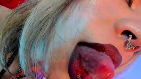 Snapshot of delilah_fix chatting on March 2026 09:42:01 PM della online show from March 2026 09:42:01 PM