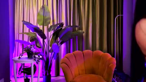 Snapshot of delilahrayn chatting on March 2026 08:34:01 PM Delilah online show from March 2026 08:34:01 PM