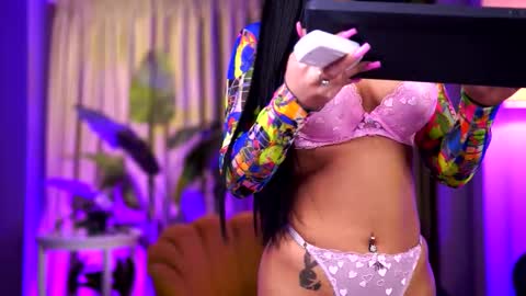 Snapshot of delilahrayn chatting on March 2026 08:23:02 PM Delilah online show from March 2026 08:23:02 PM