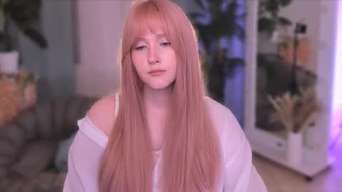 Delilah or Laila online show from September 2025 10:15:01 PM