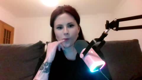 dellacrush_ online show from March 2025 07:12:02 PM