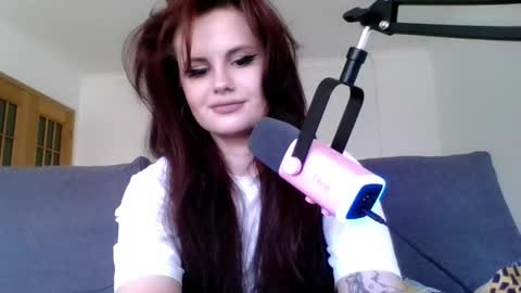 dellacrush_ online show from March 2025 02:51:02 PM