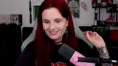 Snapshot of dellacrush_ chatting on March 2026 06:13:01 PM dellacrush_ online show from March 2026 06:13:01 PM