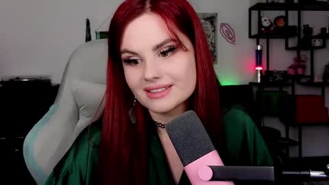 Snapshot of dellacrush_ chatting on March 2026 06:33:01 PM dellacrush_ online show from March 2026 06:33:01 PM