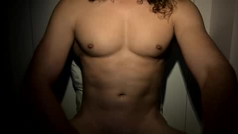 dellamoro online show from April 2026 08:11:01 PM