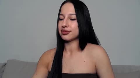 delly_love online show from September 2025 09:14:01 PM