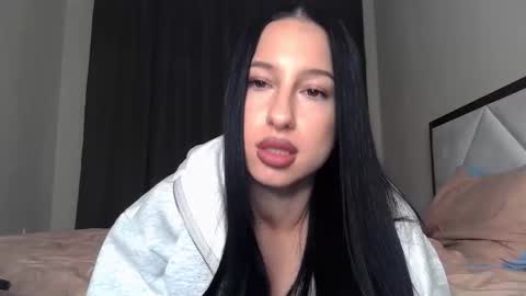 delly_love online show from October 2025 12:09:02 AM