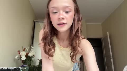 Delora online show from September 2025 09:32:02 AM