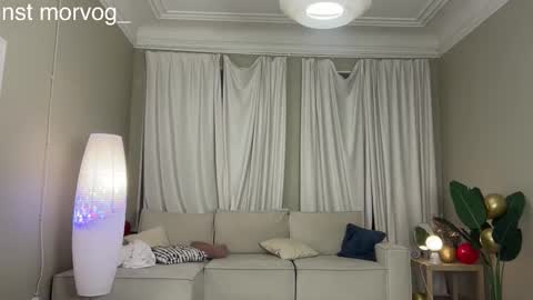 Delora online show from November 2025 11:48:01 PM