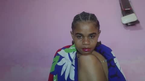 delphine online show from May 2026 04:56:02 PM