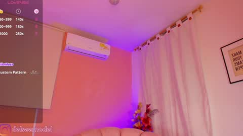 Snapshot of delsee_ chatting on January 2025 02:33:02 PM Delsee online show from January 2025 02:33:02 PM