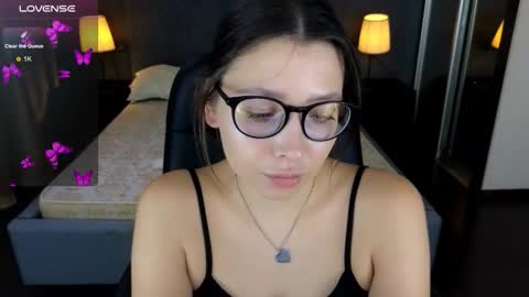 Snapshot of demi_loran chatting on September 2025 03:56:02 PM DEMI online show from September 2025 03:56:02 PM