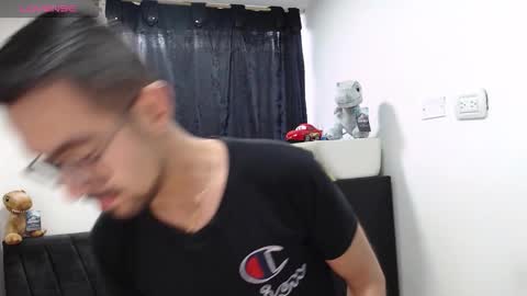 Snapshot of demian_val_4 chatting on February 2026 12:09:01 PM demian_val_4 online show from February 2026 12:09:01 PM