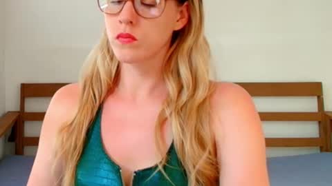 demigoddesslexie online show from January 2026 01:19:01 AM