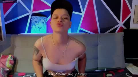 DEMI online show from October 2025 01:32:01 PM