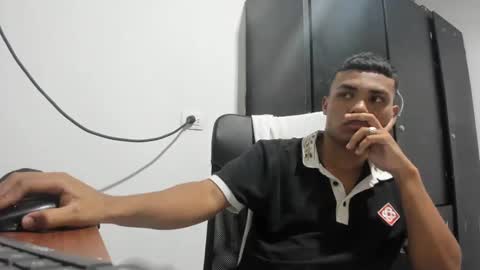 Snapshot of demol_latin chatting on December 2024 07:27:02 AM MASTER DAV online show from December 2024 07:27:02 AM