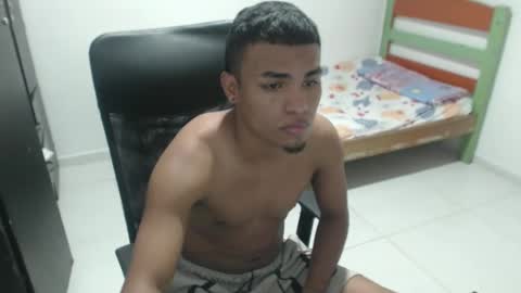 Snapshot of demol_latin chatting on December 2024 09:05:01 PM MASTER DAV online show from December 2024 09:05:01 PM