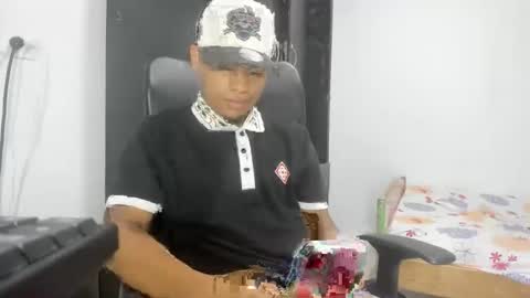 Snapshot of demol_latin chatting on December 2024 02:02:02 AM MASTER DAV online show from December 2024 02:02:02 AM