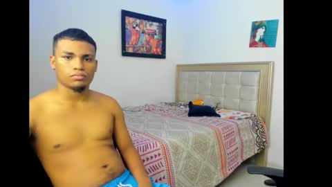 Snapshot of demol_latin chatting on January 2025 03:40:02 AM MASTER DAV online show from January 2025 03:40:02 AM