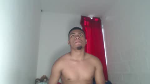 Snapshot of demol_latin chatting on February 2025 08:21:01 PM MASTER DAV online show from February 2025 08:21:01 PM
