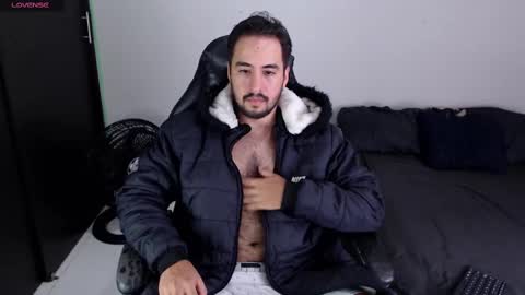 Demon Salvatore online show from September 2025 05:03:01 PM