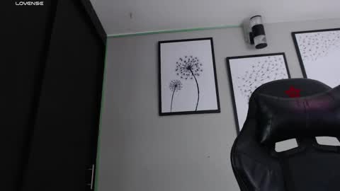 Demon Salvatore online show from November 2025 11:47:01 PM