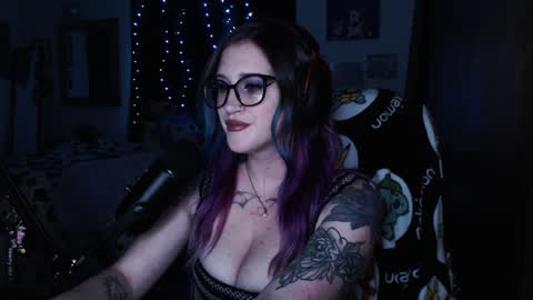 Snapshot of demongf chatting on December 2024 04:31:02 AM Demoness Mina online show from December 2024 04:31:02 AM