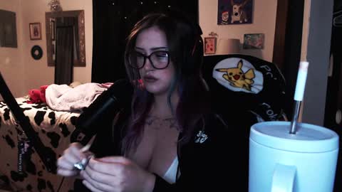 Snapshot of demongf chatting on December 2024 04:20:02 AM Demoness Mina online show from December 2024 04:20:02 AM
