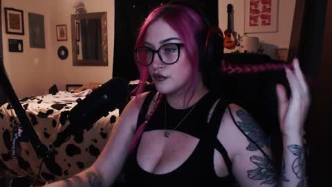 Snapshot of demongf chatting on January 2025 01:54:01 AM Demoness Mina online show from January 2025 01:54:01 AM