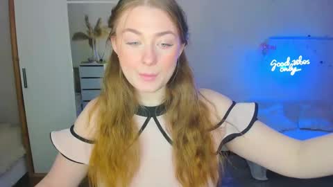 Snapshot of demure_soul chatting on February 2025 05:31:01 AM Sophie online show from February 2025 05:31:01 AM