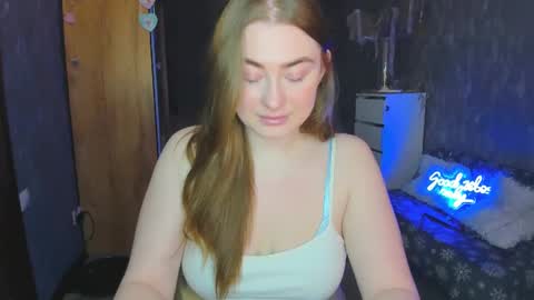 Snapshot of demure_soul chatting on February 2025 06:18:02 AM Sophie online show from February 2025 06:18:02 AM