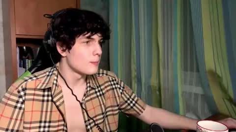 Snapshot of denbunnyy chatting on March 2026 06:46:01 PM Daniel online show from March 2026 06:46:01 PM