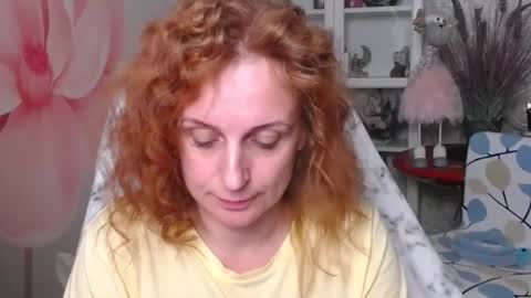 Snapshot of denhiey_here chatting on April 2026 05:07:01 PM denhiey online show from April 2026 05:07:01 PM